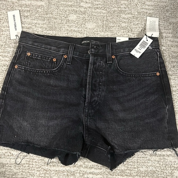 Aritzia Denim Forum The Yoko Short Black Denim Short Size 27 - Picture 2 of 4